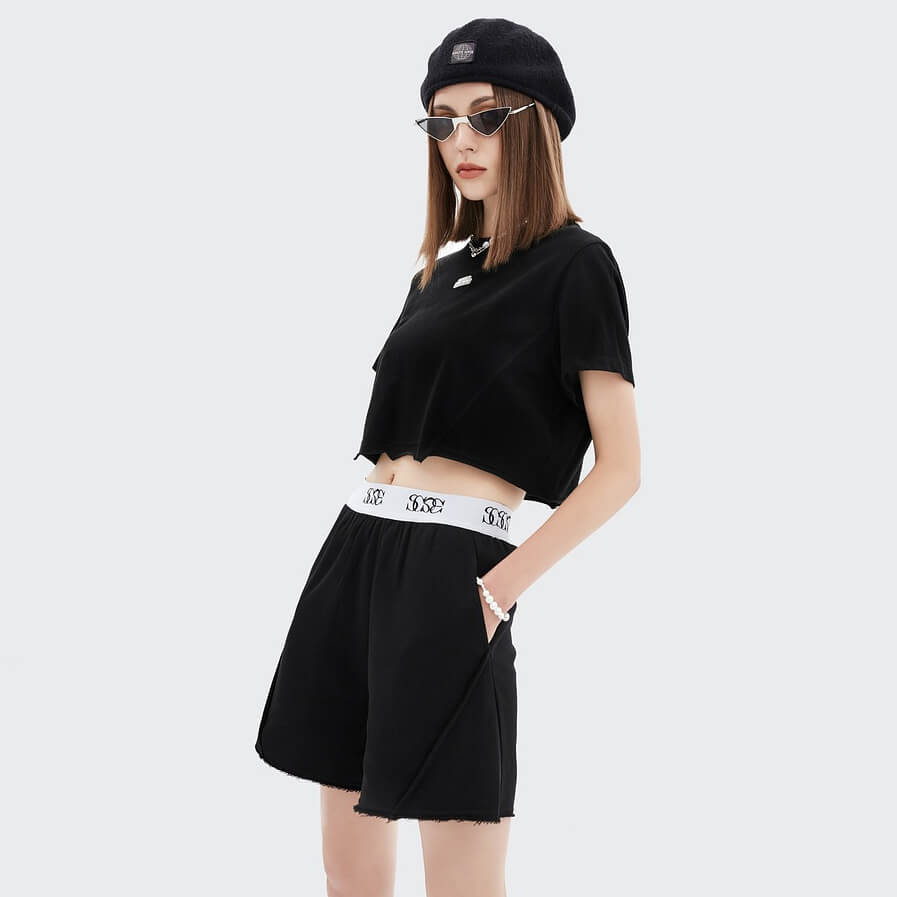 loose fit crop top with reflective printing factory China 丨 Lezhou Garment