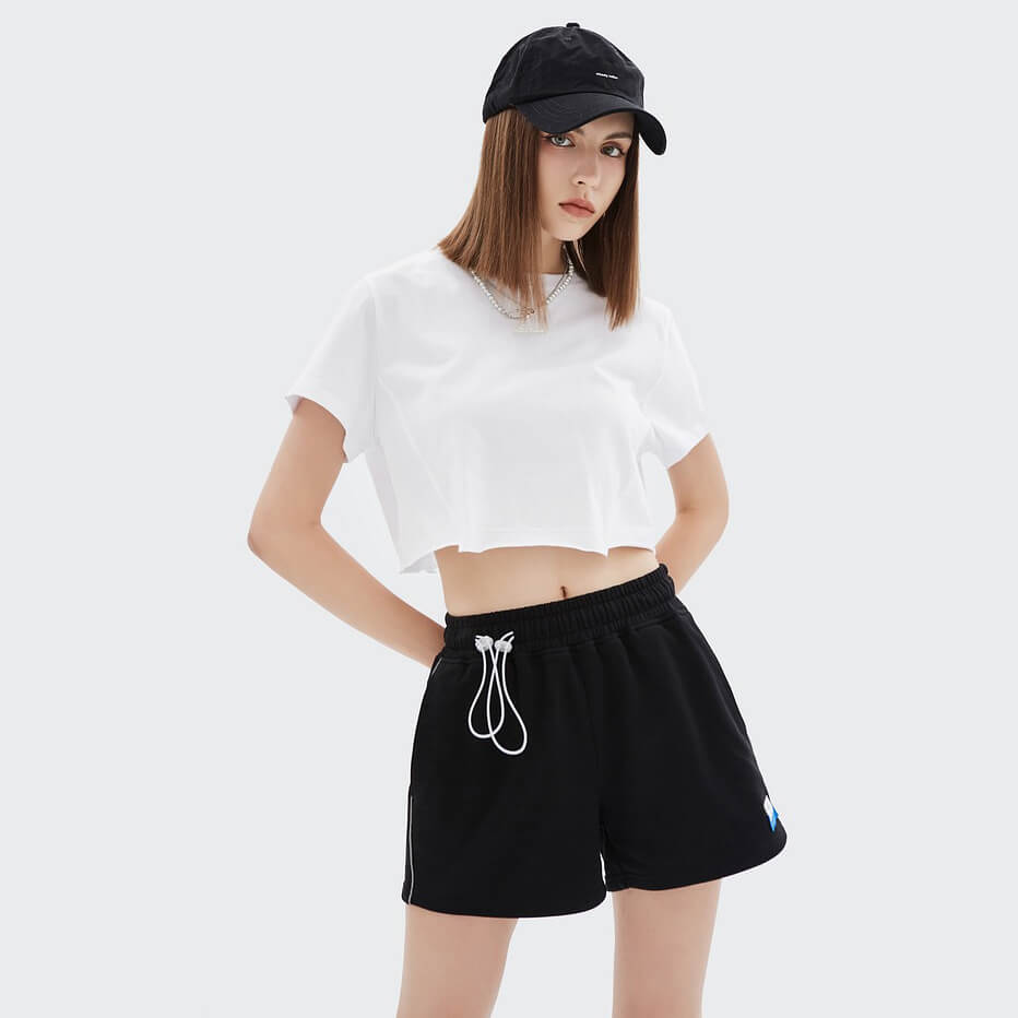 loose fit crop top with reflective printing factory China 丨 Lezhou Garment