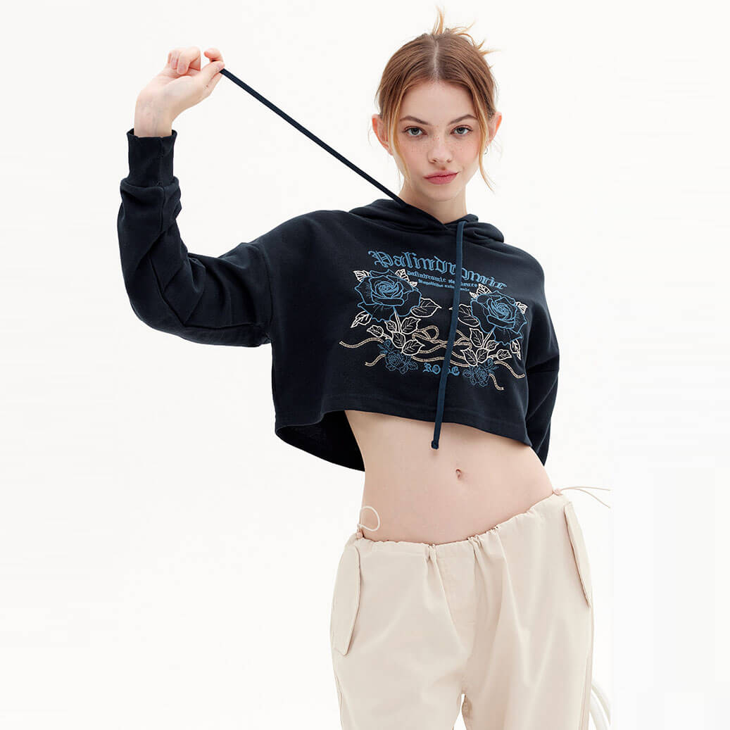 Women long sleeve embroidery cropped hoodie 丨 Lezhou Garment